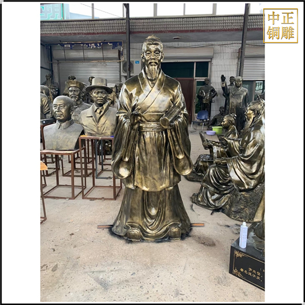 孔子手拿书卷铜雕塑.jpg